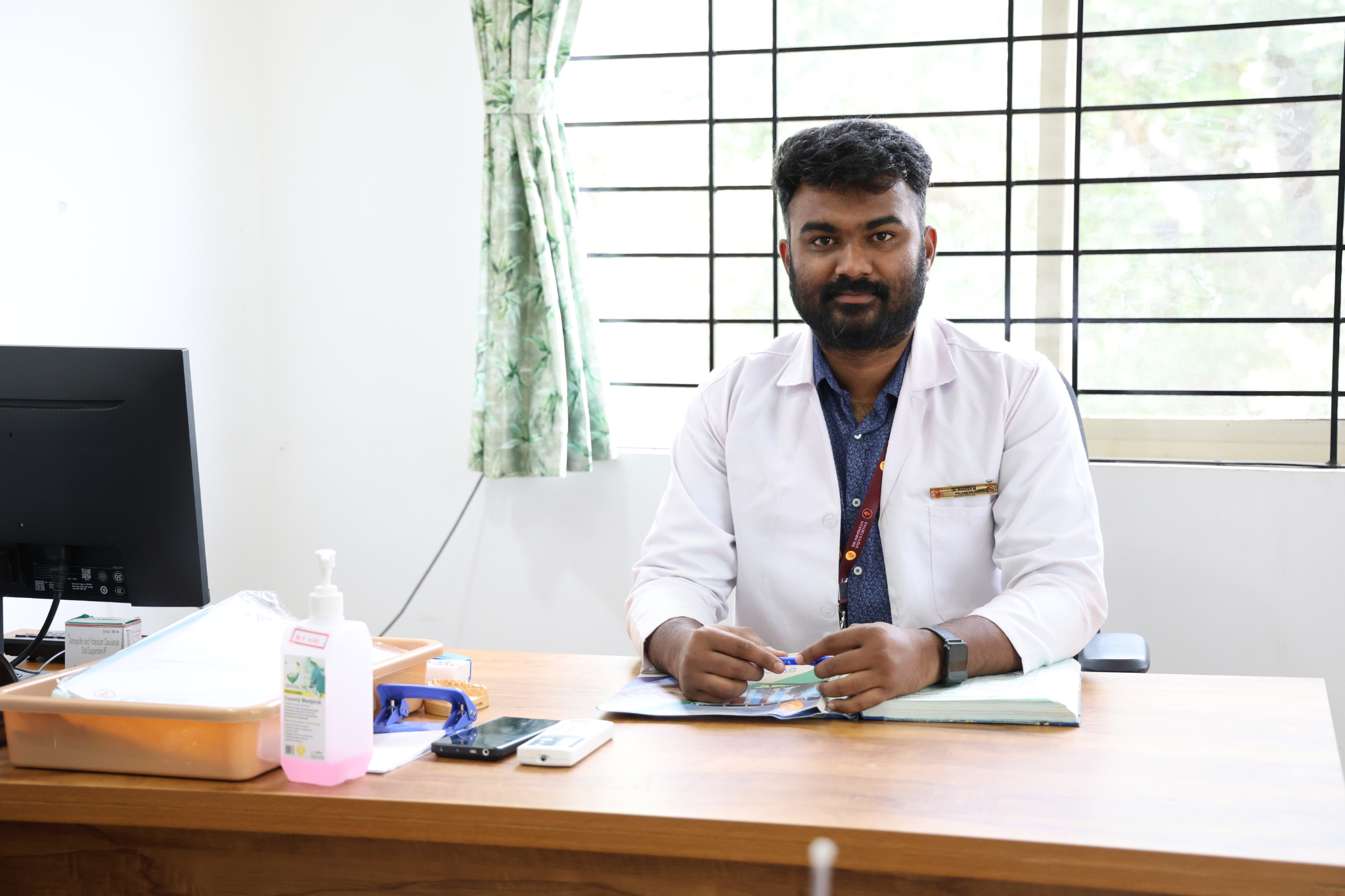 Dr Mahesh M Palankar